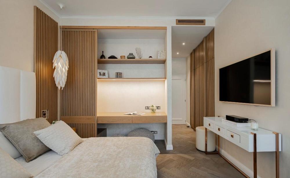 Old Town Luxury 3bd Prag