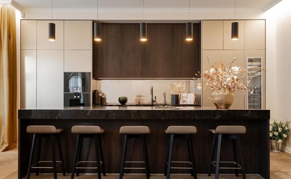 Old Town Luxury 3bd Apartment